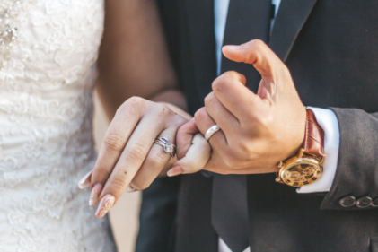 10 unique wedding gift ideas for any newly married couples in your life