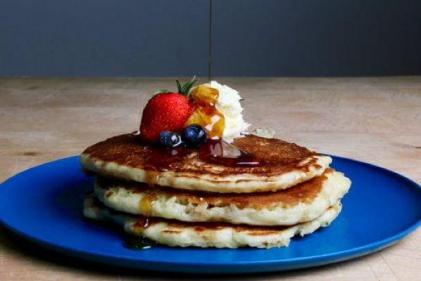Scrumptious Sunday brunch recipes: Oatmeal-banana pancakes